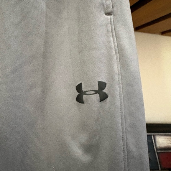 Under Armour Gray and Black Kids Sweatpants - Picture 4 of 7